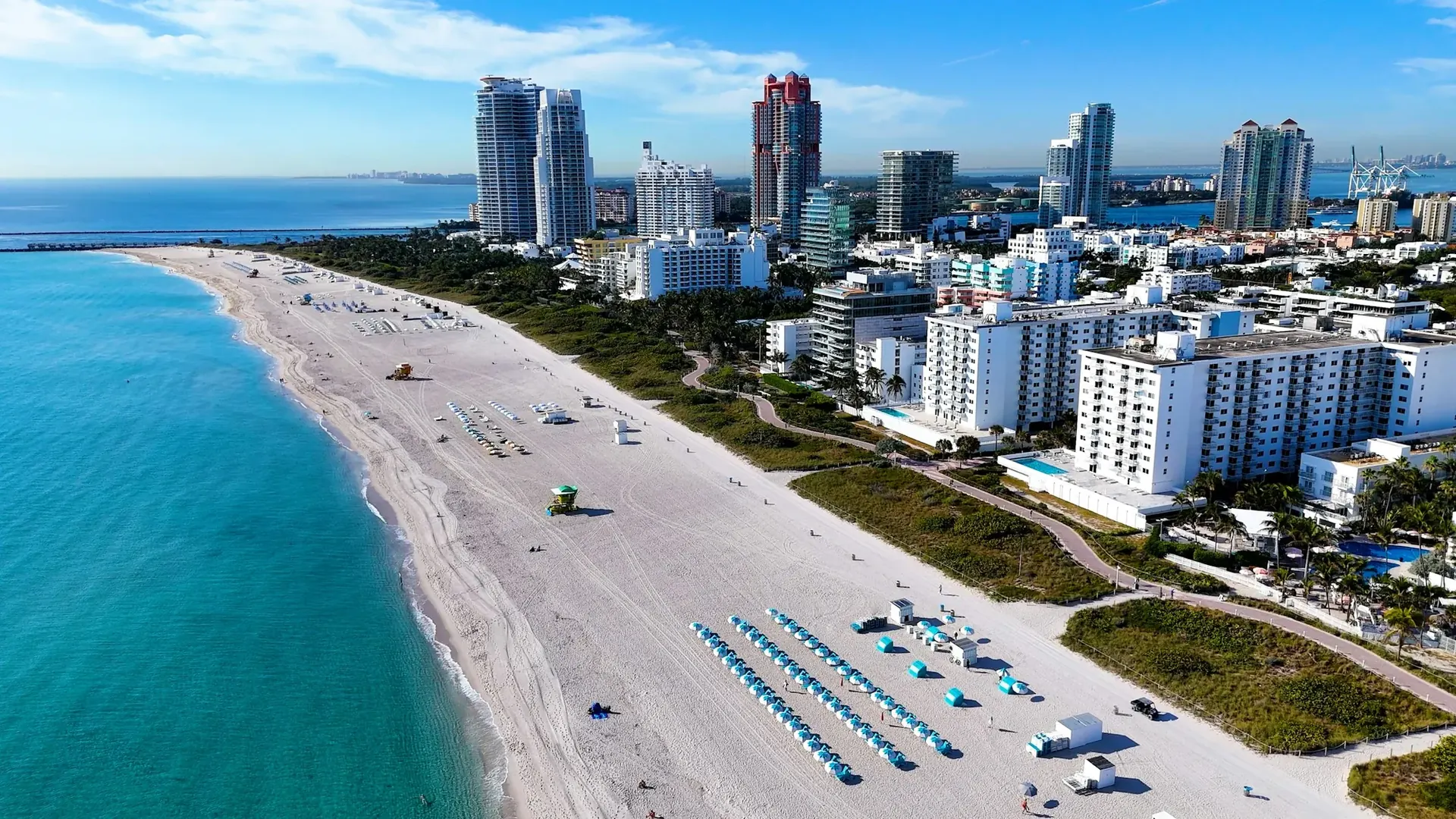 South Beach coastline with turquoise water, sand and oceanfront buildings