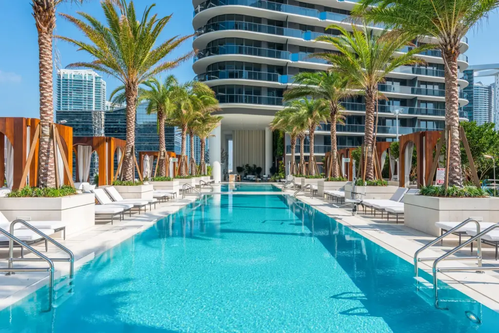 SLS LUX Brickell
